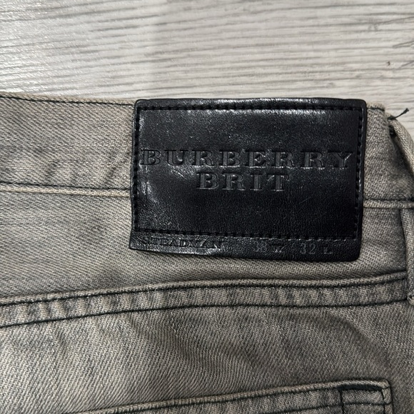 Gently used Burberry Brit jeans - Picture 4 of 4